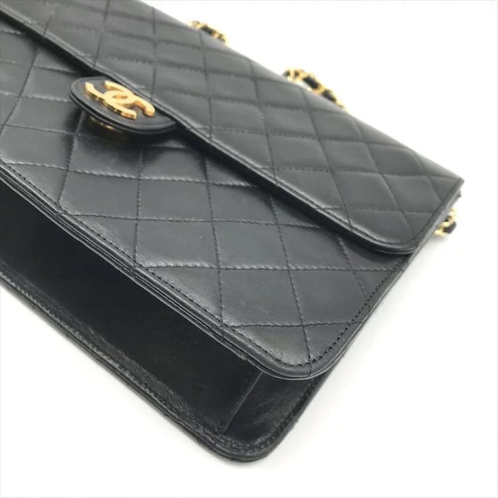 Authentic CHANEL single flap black lambskin 24k gold hardware classic bag - Picture 7 of 12